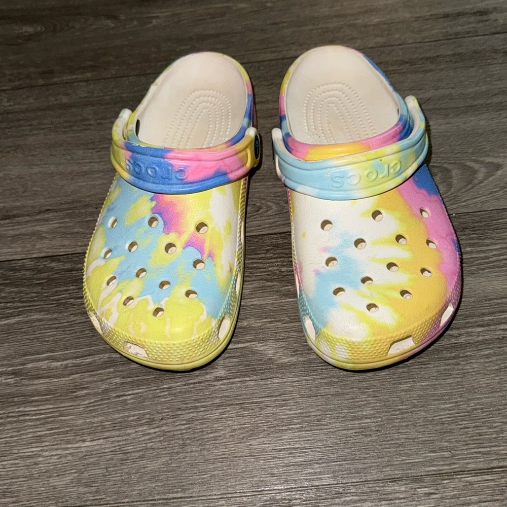 Crocs